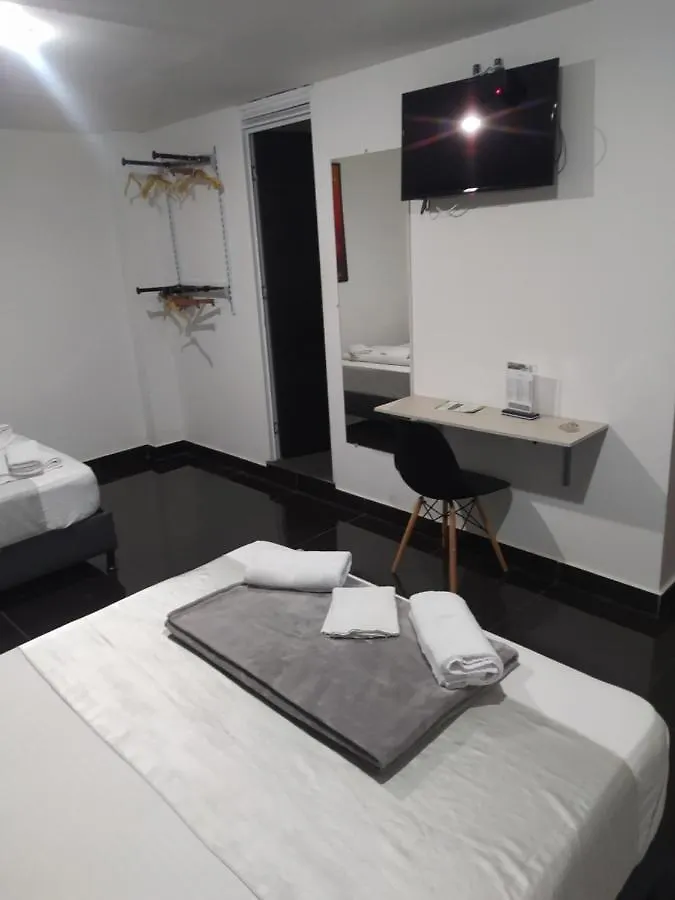 ***  Hotel Aura Medellín Colombia